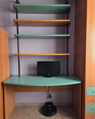 Scrivania per cameretta con libreria inclusa