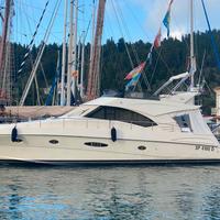 Imbarcazione cayman 50 fly