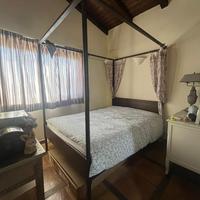 Letto Ikea a baldacchino 140 x 200 con materasso