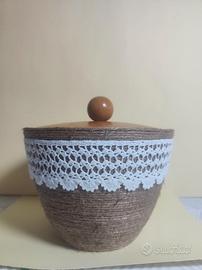 Biscottiera con pizzo antico salentino