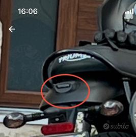 Mini faro led posteriore plug&play per Triumph