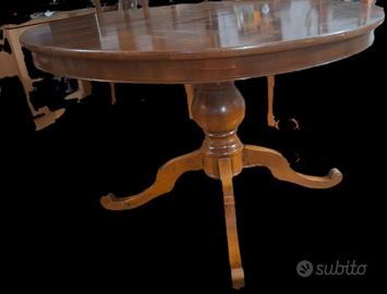 tavolo tondo e sedie