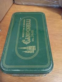 Scatola biscotti vintage