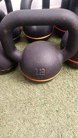 Kettlebell e manubri gommati
