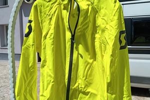 tuta antipioggia