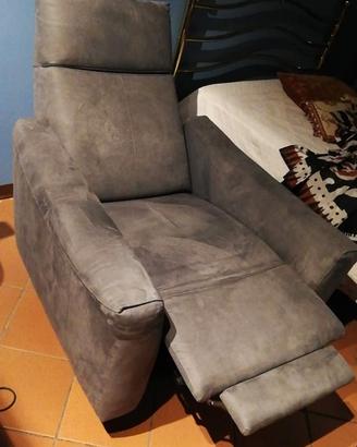 Poltrona reclinabile