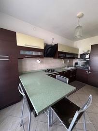 Cucina completa di elettrodomestici