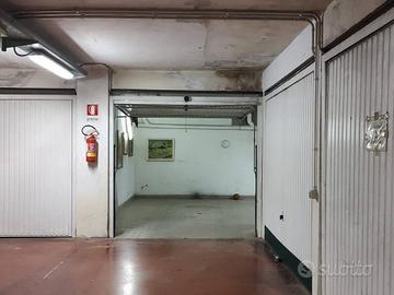 Box / Garage di 58 m² a Roma
