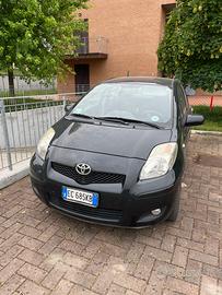 Toyota Yaris 1.000 benzina 2010 5 porte