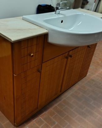 Mobile bagno con lavandino
