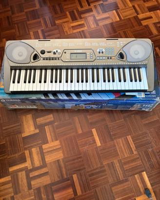 Tastiera keyboard Yamaha EZ-250i