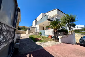 Villa plurifamiliare Via Staffetta 181 Lago Patria
