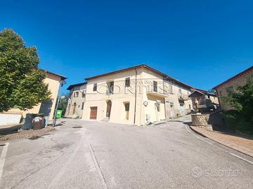 Cielo Terra Ristrutturato Pari al Nuovo PSV/122