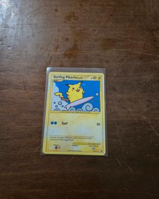 Surfing pikachu holo carta pokemon 
