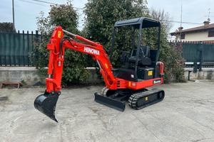 E222 Mini escavatore allargabile 17 q HINOWA