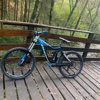 Giant Glory Dh 2017