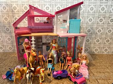Lotto Barbie: casa di Malibu con barbie, cavalli..