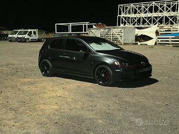 Volkswagen Golf 7 GTI 