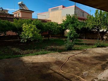 Casa singola con giardino
