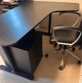 Set Ufficio Bekant angolare + cassettiera