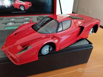 Tamiya 1:12 Ferrari Enzo Rosso semi assemblata