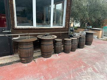 Botti vino da ravolo con sedie mini botti