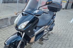 X-Max 250
