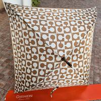 particolare ombrello quadrato di Gherardini nuovo 