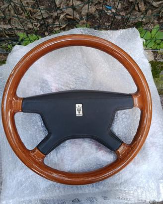 Volante Maserati biturbo/spider legno  d'epoca