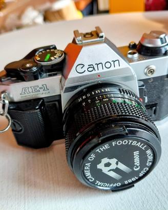 Fotocamera Canon AE1 Program-Zoom-2 Flash vintage 