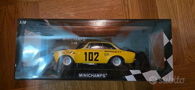 alfa romeo gtam minichamps  1:18