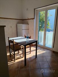 Monte Mario - Bilocale arredato con giardino