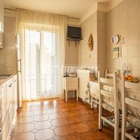 AMPIO TRILOCALE IN ZONA CENTRALE