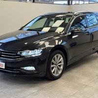 VOLKSWAGEN Passat Variant 2.0 TDI DSG *UNICO PRO