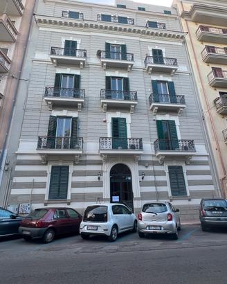 Appartamento piano romano in pieno centro