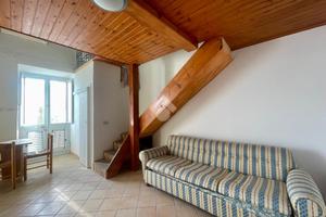 2 LOCALI A BARANO D'ISCHIA