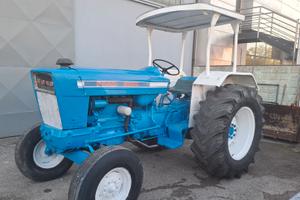 Trattore Ford 5000