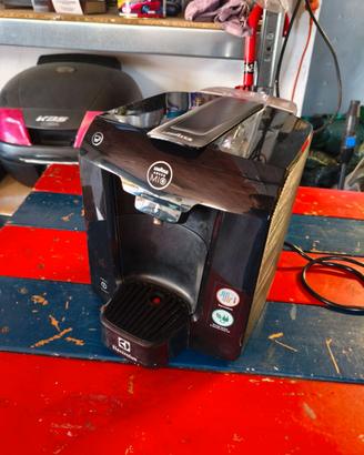 Macchina caffè Lavazza A Modo Mio con difetto