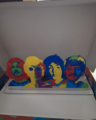 marco lodola, statuetta in plexiglass beatles 