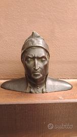 busto in bronzo di Dante Alighieri
