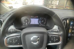 Volvo xc40 Moment pro