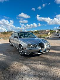 Jaguar s type 3.0 v6