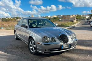 Jaguar s type 3.0 v6