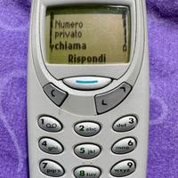NOKIA 3310 con caricatore
