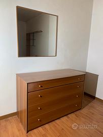 Comò con specchio