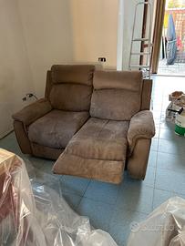 Divano a 2 posti con sistema relax