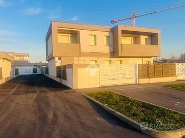 3 LOCALI A CARAVAGGIO