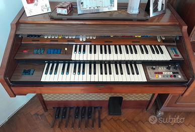 Organo Farfisa mod. 524OR-HO