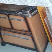 stufa cucina riscaldamento in buone condizioni