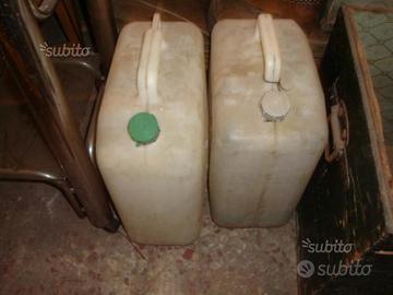 Bidoni Plastica diverse grandezze e dimensioni